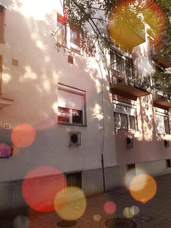 Centrum Apartman Сольнок Екстер'єр фото